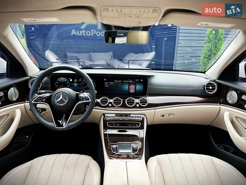 Седан Mercedes-Benz E-Class 2022 в Киеве