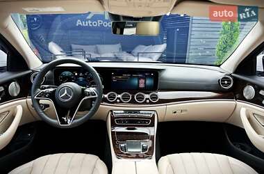 Седан Mercedes-Benz E-Class 2022 в  фото 36 Седан Mercedes-Benz E-Class 2022 в
