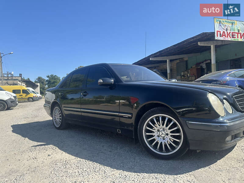 Седан Mercedes-Benz E-Class 2000 в Житомирі фото 2 Седан Mercedes-Benz E-Class 2000 в Житомирі