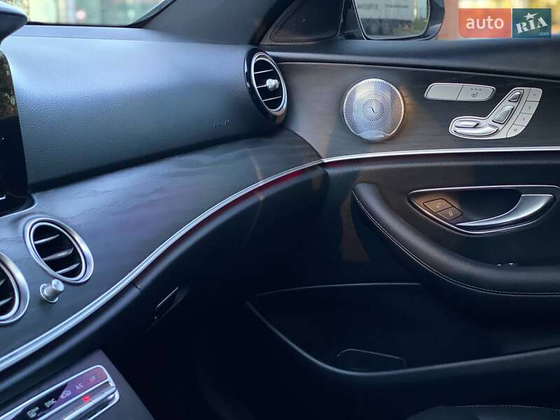 Седан Mercedes-Benz E-Class 2018 в Києві фото 58 Седан Mercedes-Benz E-Class 2018 в Києві