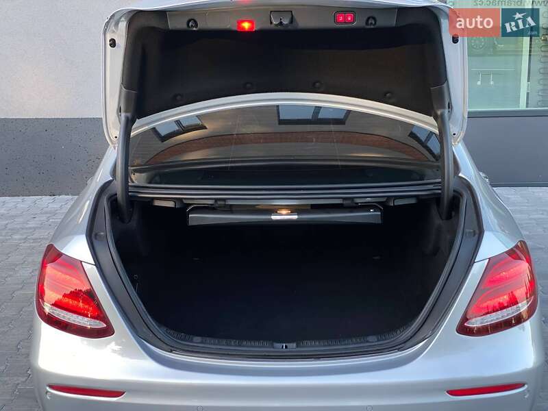 Седан Mercedes-Benz E-Class 2018 в Києві фото 68 Седан Mercedes-Benz E-Class 2018 в Києві