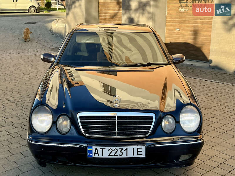 Седан Mercedes-Benz E-Class 2001 в Івано-Франківську