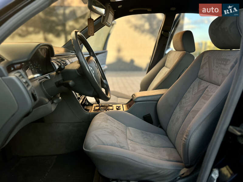 Седан Mercedes-Benz E-Class 2001 в Івано-Франківську