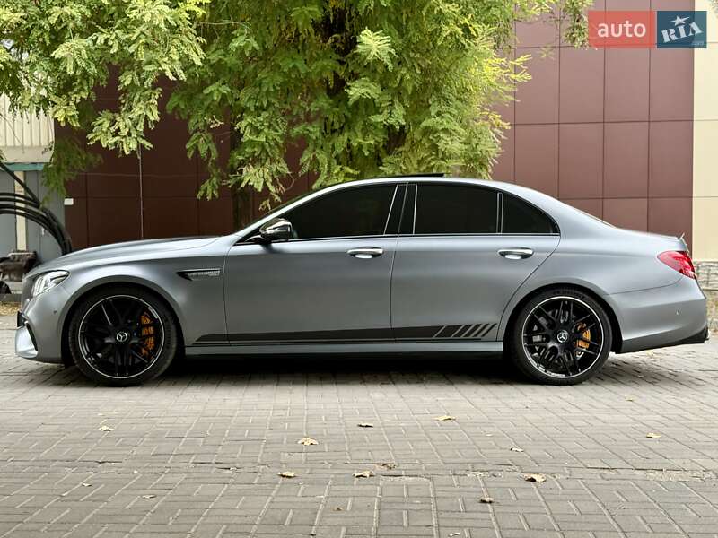 Седан Mercedes-Benz E-Class 2018 в Дніпрі