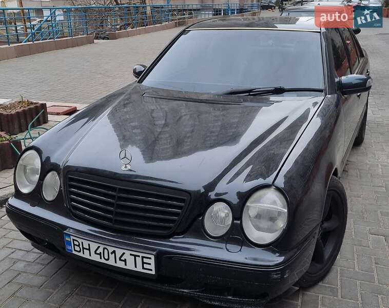 Mercedes-Benz E-Class 2001 Mercedes-Benz E-Class 2001