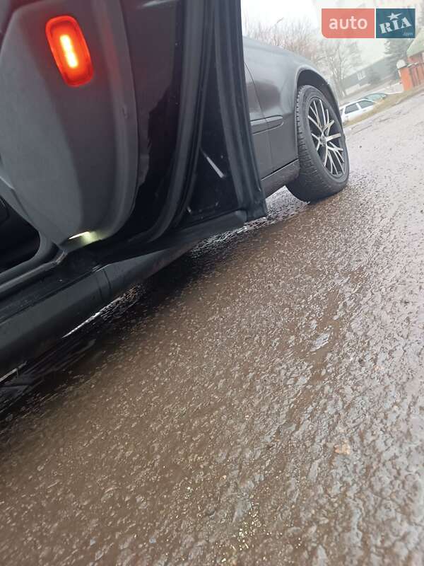 Mercedes-Benz E-Class 2005 Mercedes-Benz E-Class 2005