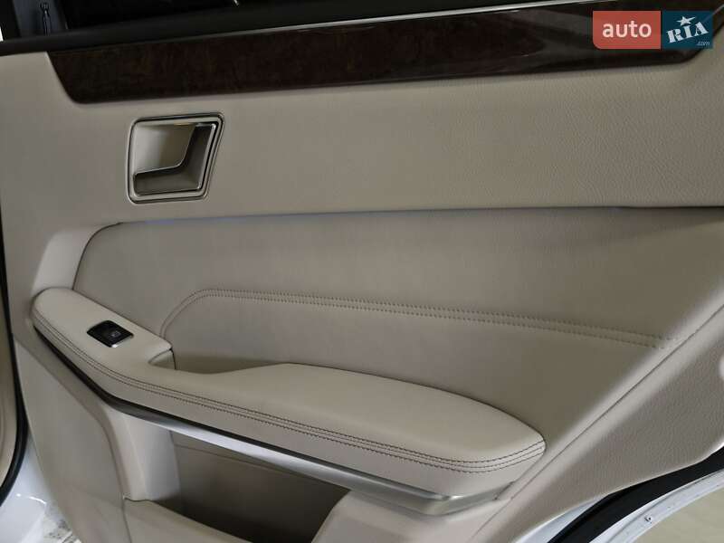 Седан Mercedes-Benz E-Class 2015 в Миколаєві фото 23 Седан Mercedes-Benz E-Class 2015 в Миколаєві