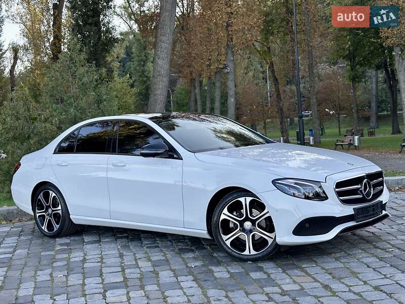 Седан Mercedes-Benz E-Class 2016 в Киеве фото 32 Седан Mercedes-Benz E-Class 2016 в Киеве