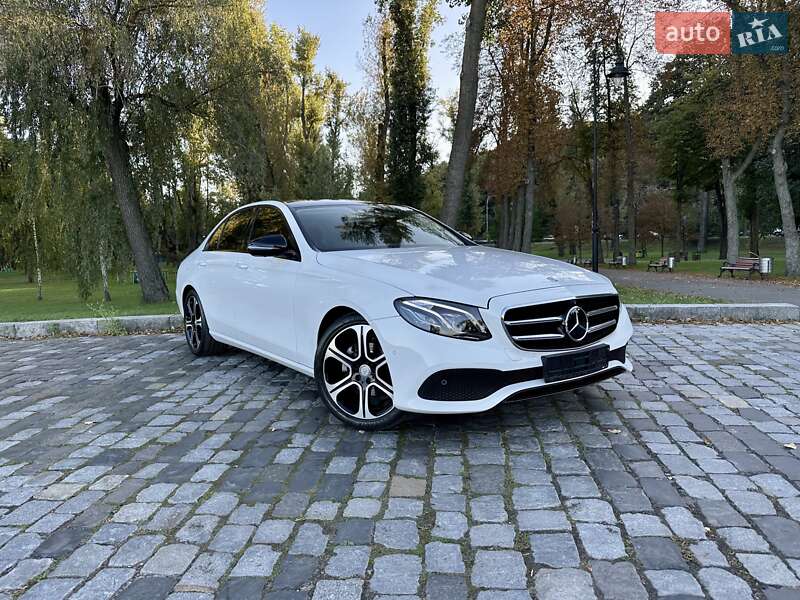Седан Mercedes-Benz E-Class 2016 в Киеве фото 33 Седан Mercedes-Benz E-Class 2016 в Киеве