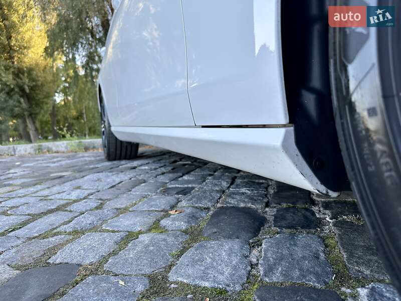 Седан Mercedes-Benz E-Class 2016 в Киеве фото 48 Седан Mercedes-Benz E-Class 2016 в Киеве