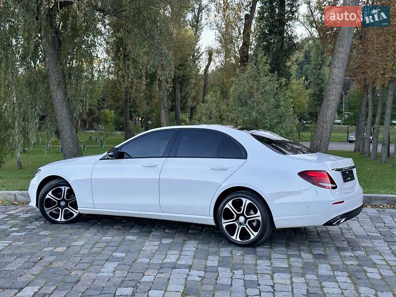 Седан Mercedes-Benz E-Class 2016 в Киеве фото 67 Седан Mercedes-Benz E-Class 2016 в Киеве