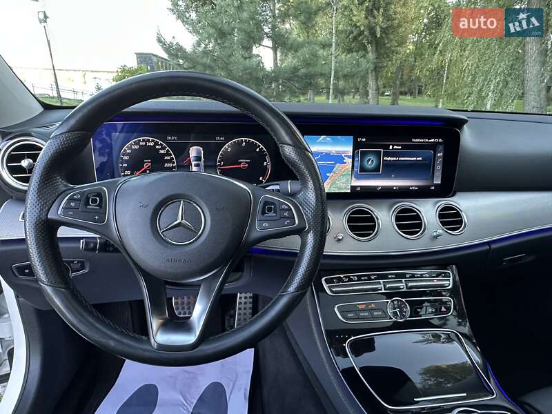 Седан Mercedes-Benz E-Class 2016 в Киеве фото 111 Седан Mercedes-Benz E-Class 2016 в Киеве