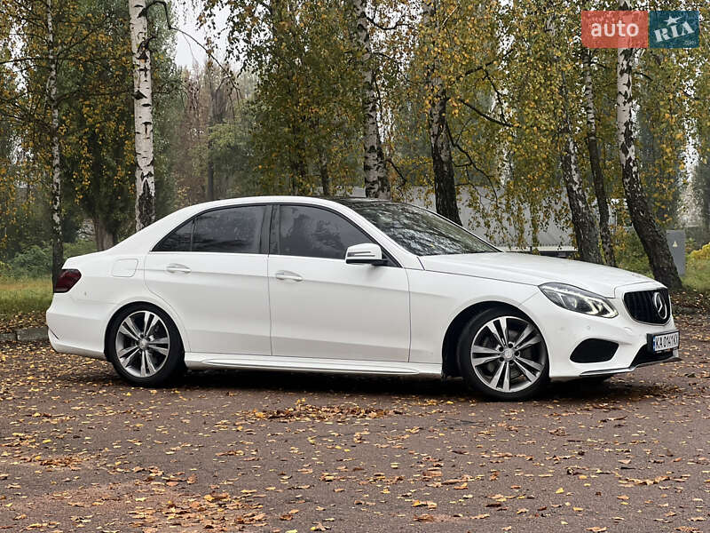 Седан Mercedes-Benz E-Class 2014 в Житомире