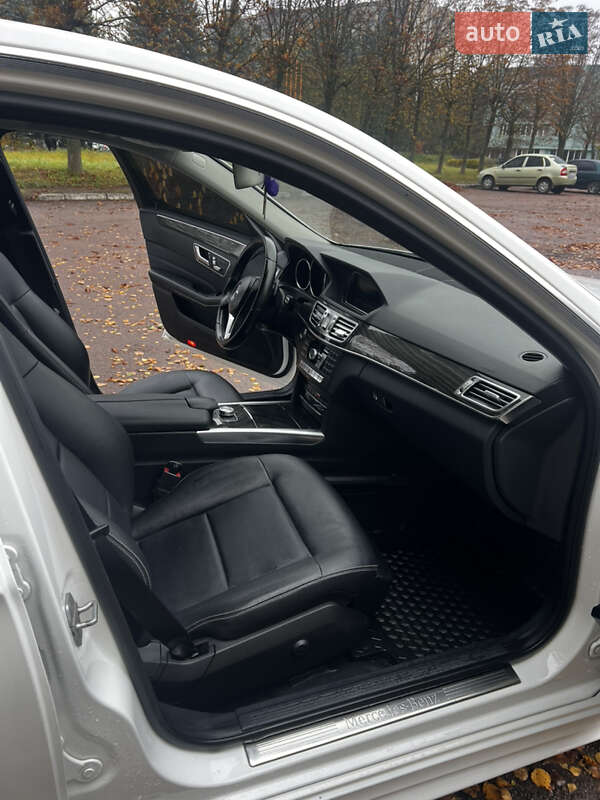 Седан Mercedes-Benz E-Class 2014 в Житомире