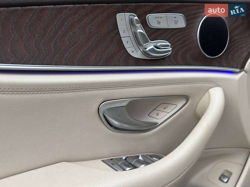 Седан Mercedes-Benz E-Class 2016 в Львові фото 10 Седан Mercedes-Benz E-Class 2016 в Львові