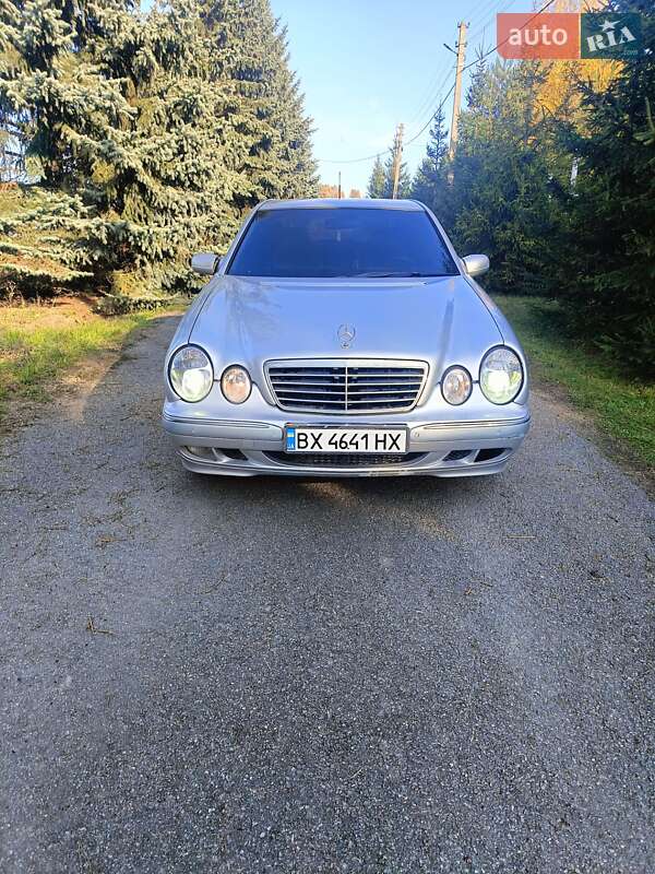 Mercedes-Benz E-Class 2000 Mercedes-Benz E-Class 2000