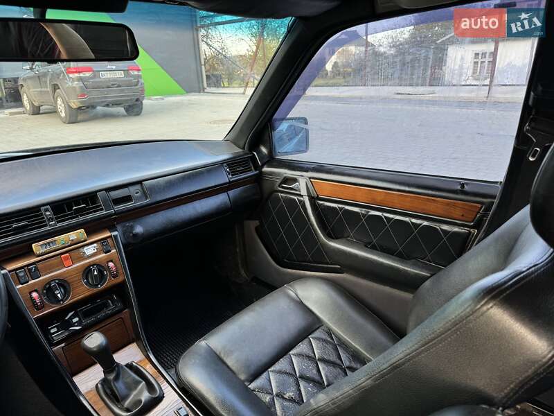 Седан Mercedes-Benz E-Class 1990 в Косове фото 11 Седан Mercedes-Benz E-Class 1990 в Косове