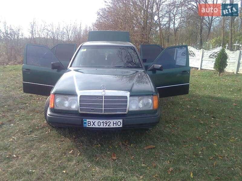 Седан Mercedes-Benz E-Class 1990 в Зенькове фото 6 Седан Mercedes-Benz E-Class 1990 в Зенькове