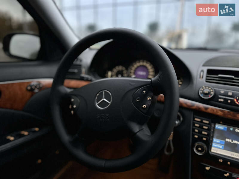 Седан Mercedes-Benz E-Class 2003 в Ровно фото 11 Седан Mercedes-Benz E-Class 2003 в Ровно