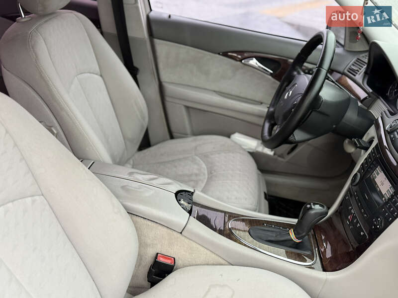 Седан Mercedes-Benz E-Class 2003 в Городку фото 29 Седан Mercedes-Benz E-Class 2003 в Городку