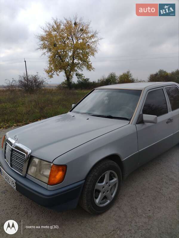 Седан Mercedes-Benz E-Class 1991 в Каменец-Подольском