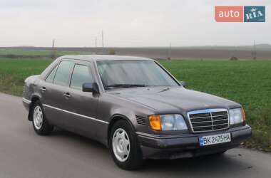 Седан Mercedes-Benz E-Class 1994 в Здолбунове