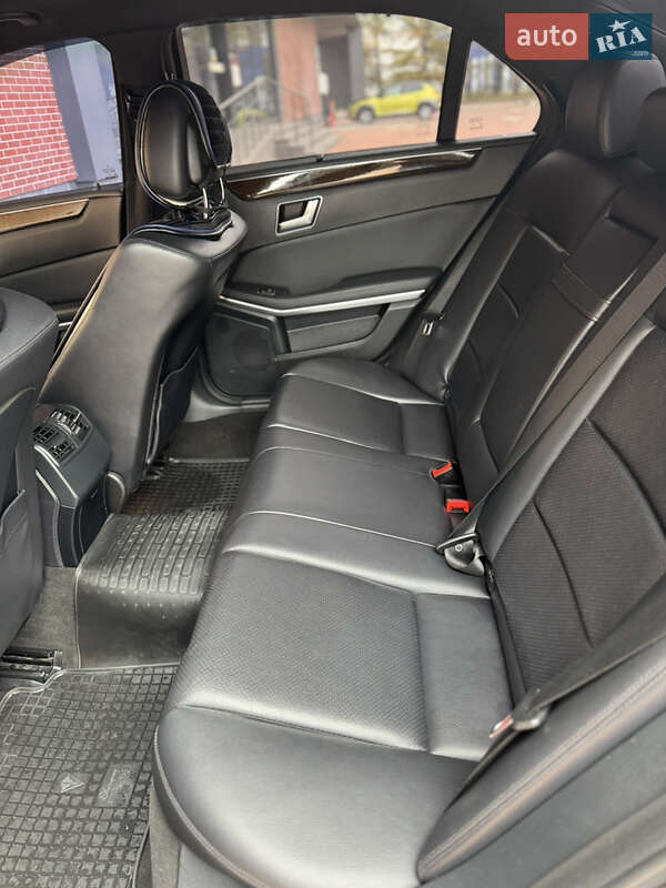 Седан Mercedes-Benz E-Class 2011 в Одессе фото 14 Седан Mercedes-Benz E-Class 2011 в Одессе