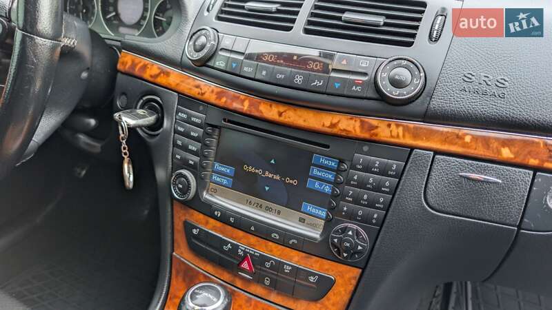 Седан Mercedes-Benz E-Class 2007 в Тернополе