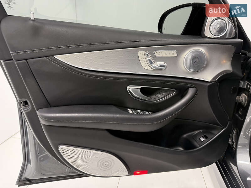 Седан Mercedes-Benz E-Class 2017 в Одесі фото 29 Седан Mercedes-Benz E-Class 2017 в Одесі