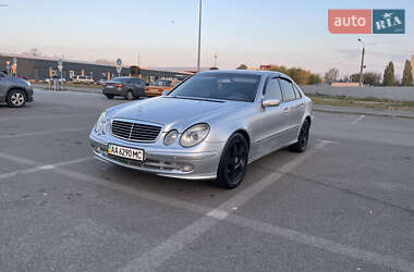 Седан Mercedes-Benz E-Class 2002 в Харькове