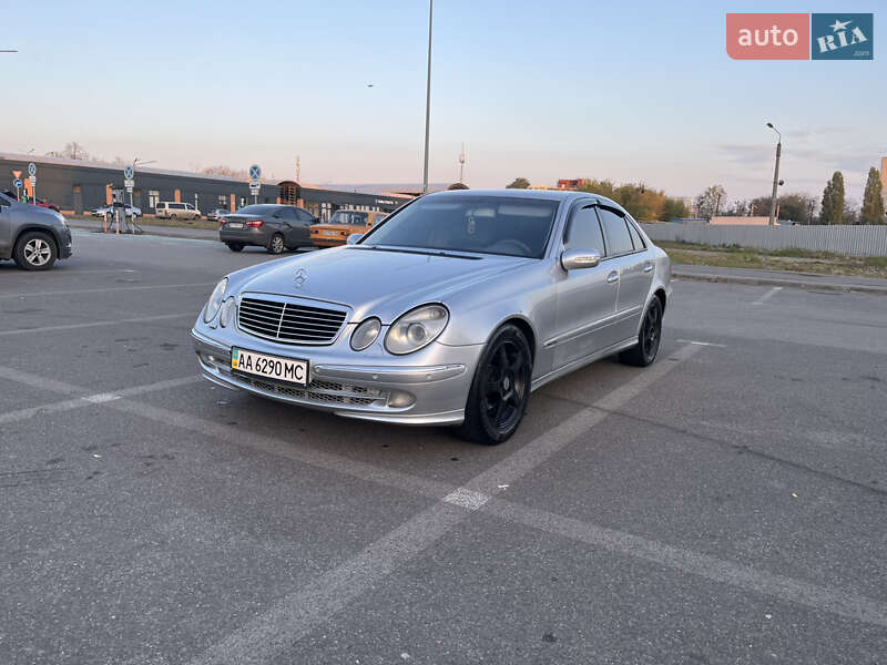 Mercedes-Benz E-Class 2002