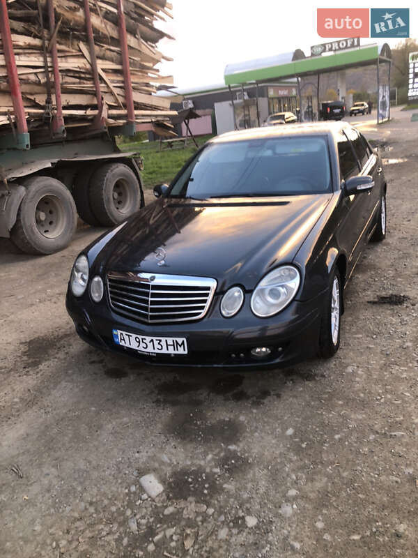 Седан Mercedes-Benz E-Class 2005 в Косове фото 2 Седан Mercedes-Benz E-Class 2005 в Косове
