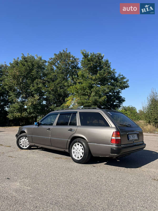 Універсал Mercedes-Benz E-Class 1991 в Лубнах фото 4 Універсал Mercedes-Benz E-Class 1991 в Лубнах