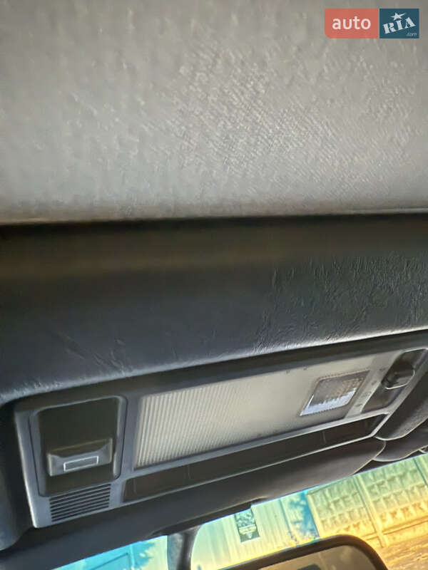 Седан Mercedes-Benz E-Class 1995 в Києві