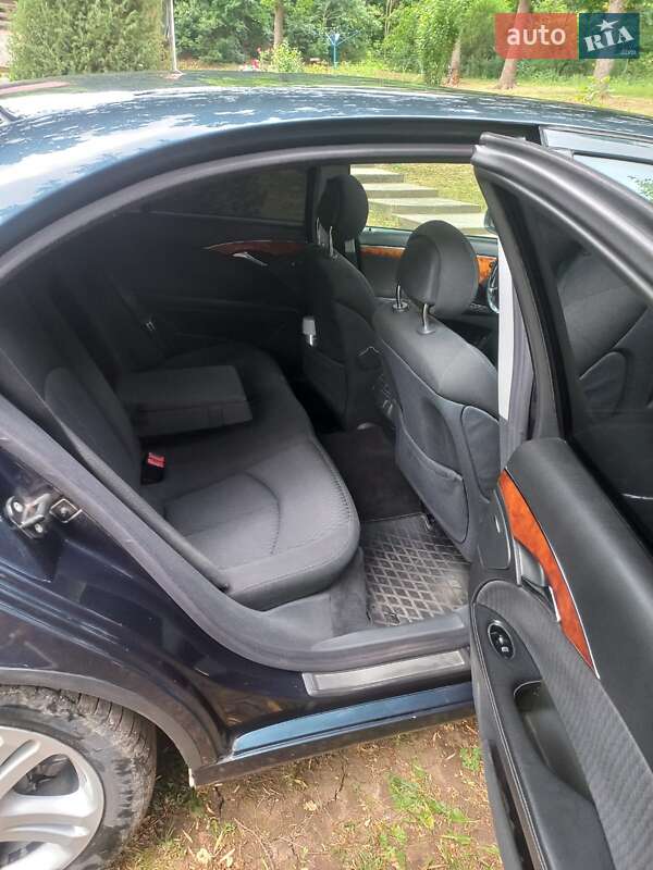 Седан Mercedes-Benz E-Class 2003 в Полтаві фото 5 Седан Mercedes-Benz E-Class 2003 в Полтаві