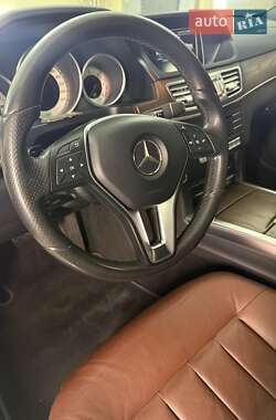 Седан Mercedes-Benz E-Class 2015 в 