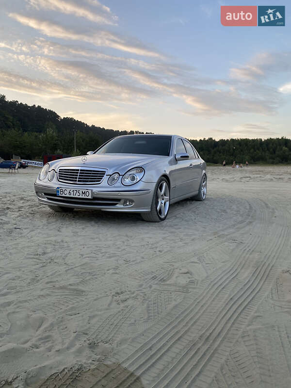 Mercedes-Benz E-Class 2003 Mercedes-Benz E-Class 2003