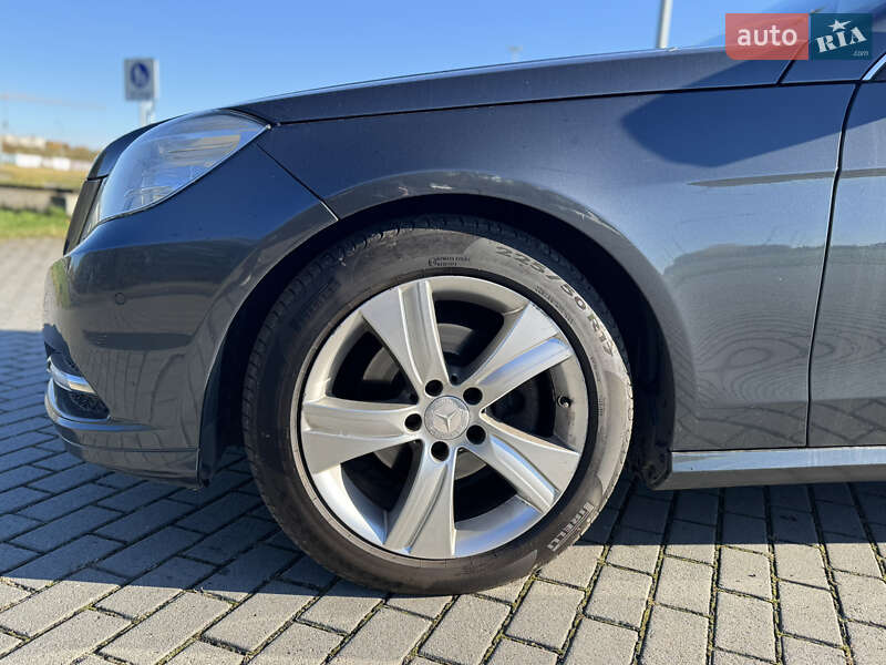 Седан Mercedes-Benz E-Class 2012 в Львові фото 5 Седан Mercedes-Benz E-Class 2012 в Львові