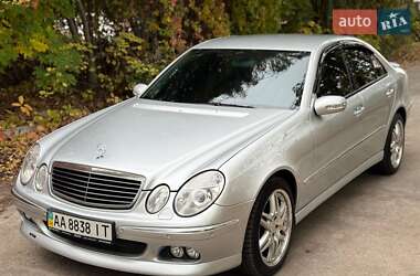Седан Mercedes-Benz E-Class 2005 в Києві