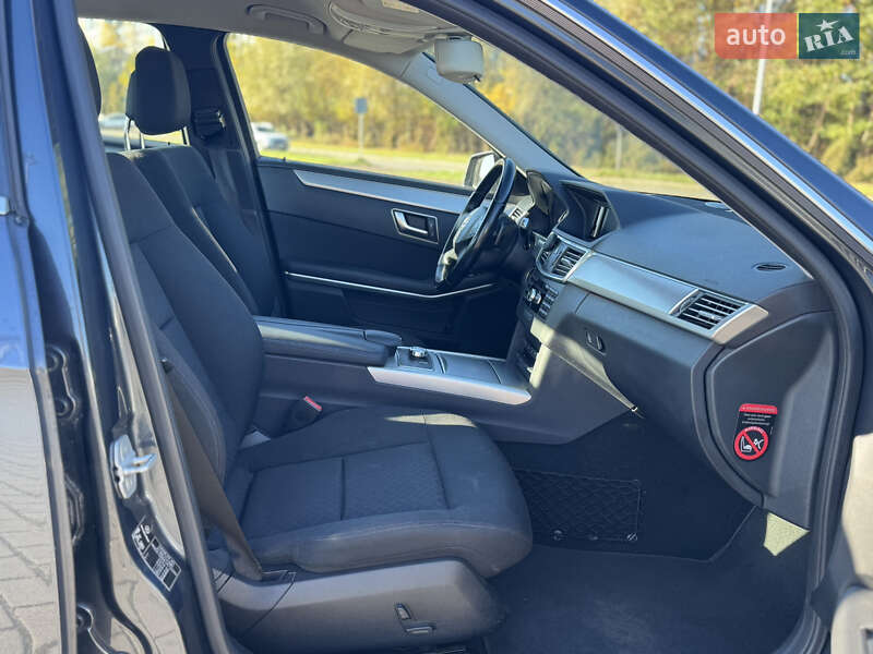 Седан Mercedes-Benz E-Class 2012 в Львові фото 38 Седан Mercedes-Benz E-Class 2012 в Львові