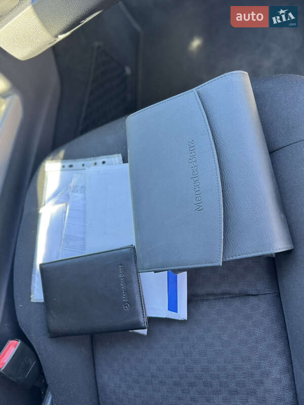 Седан Mercedes-Benz E-Class 2012 в Львові фото 53 Седан Mercedes-Benz E-Class 2012 в Львові