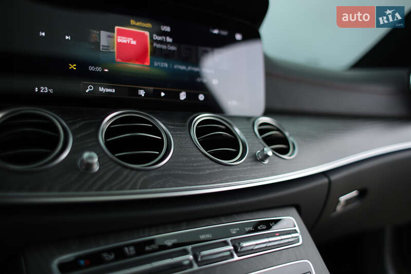 Седан Mercedes-Benz E-Class 2021 в Киеве фото 31 Седан Mercedes-Benz E-Class 2021 в Киеве