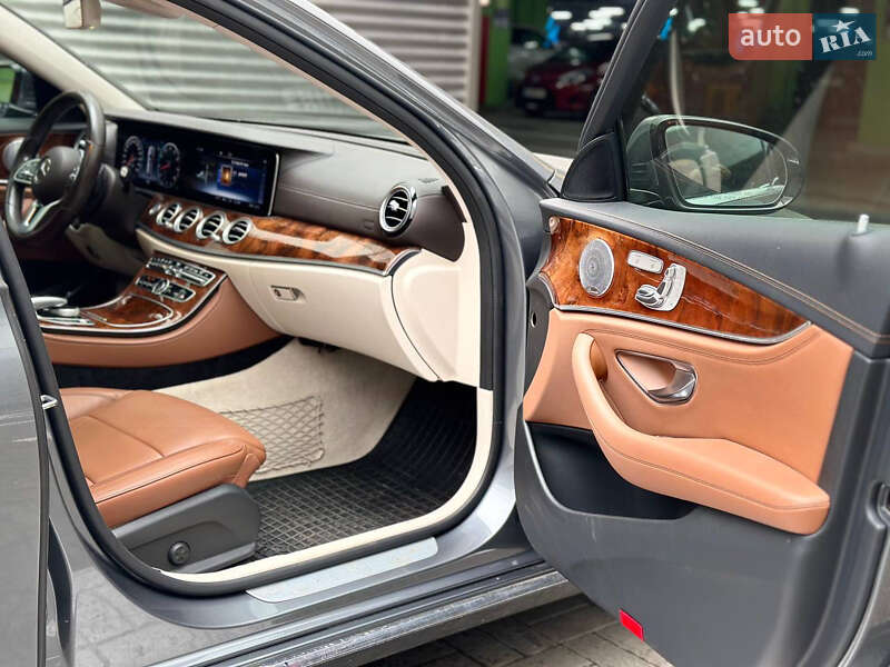 Універсал Mercedes-Benz E-Class 2018 в Києві фото 21 Універсал Mercedes-Benz E-Class 2018 в Києві