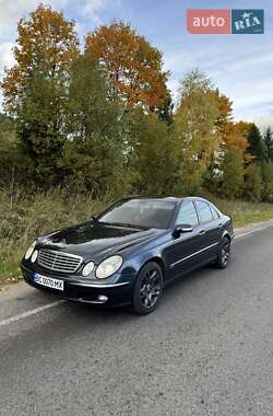Седан Mercedes-Benz E-Class 2006 в Турке Седан Mercedes-Benz E-Class 2006 в Турке