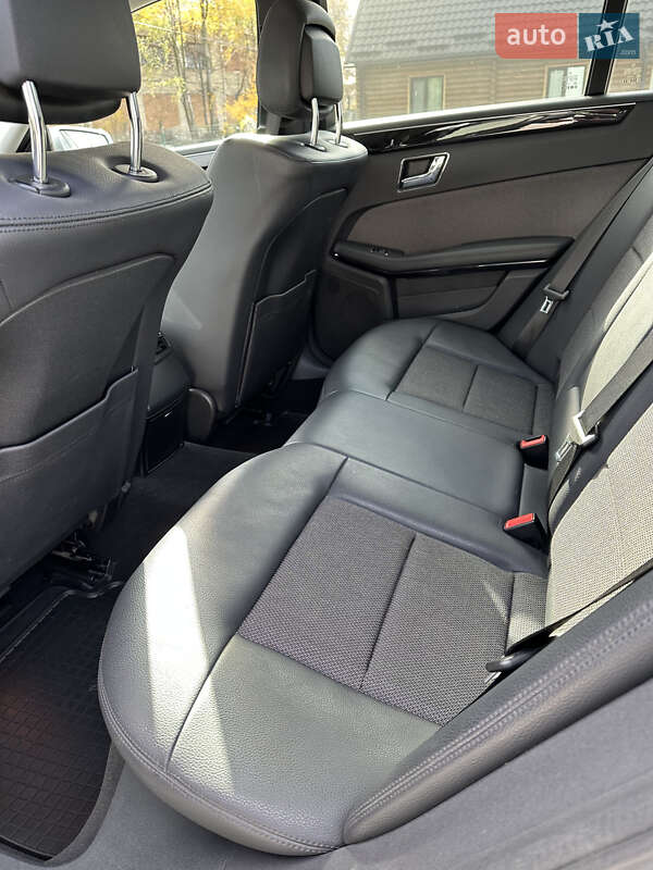 Седан Mercedes-Benz E-Class 2010 в Бершади фото 36 Седан Mercedes-Benz E-Class 2010 в Бершади