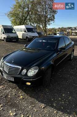 Седан Mercedes-Benz E-Class 2007 в Черновцах