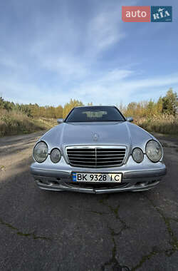 Седан Mercedes-Benz E-Class 2001 в Владимирце
