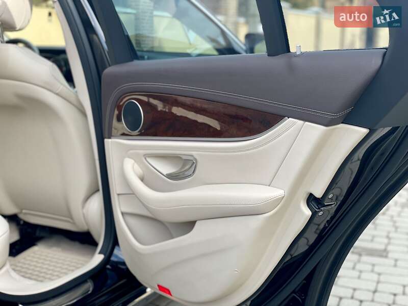 Седан Mercedes-Benz E-Class 2017 в Мукачевому фото 22 Седан Mercedes-Benz E-Class 2017 в Мукачевому