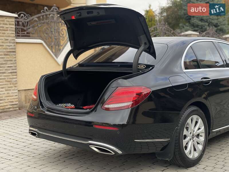 Седан Mercedes-Benz E-Class 2017 в Мукачевому фото 60 Седан Mercedes-Benz E-Class 2017 в Мукачевому