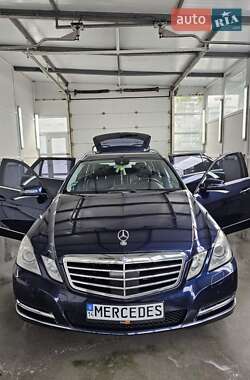 Універсал Mercedes-Benz E-Class 2012 в Львові